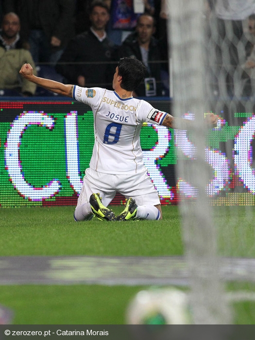 161833_galeria_fc_porto_v_vitoria_sc_j6_liga_zon_sagres_2013_14.jpg