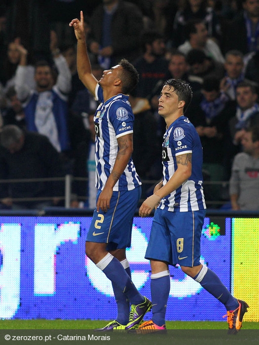 166940_galeria_fc_porto_v_sporting_j8_liga_zon_sagres_2013_14.jpg
