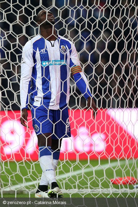 234795_galeria_fc_porto_v_benfica_primeira_liga_j13_2014_15.jpg