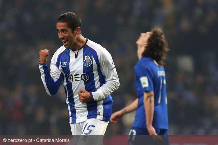 239502_galeria_fc_porto_v_belenenses_primeira_liga_j16_2014_15.jpg
