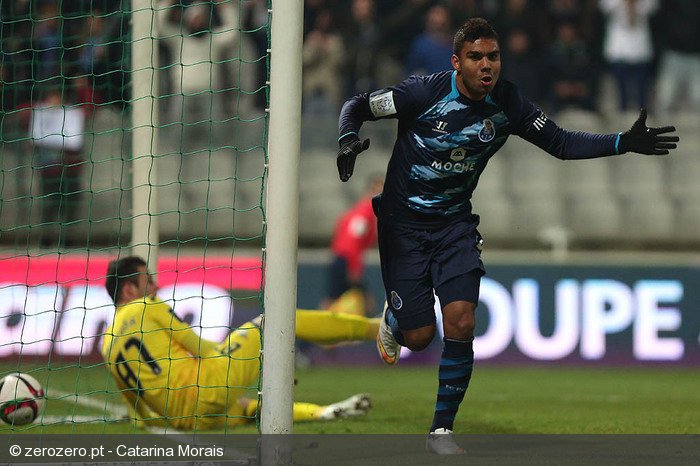 245443_galeria_moreirense_v_fc_porto_primeira_liga_j20_2014_15.jpg