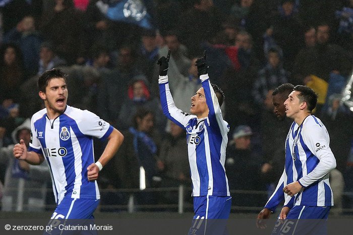 249452_galeria_fc_porto_v_sporting_liga_nos_j23_2014_15.jpg