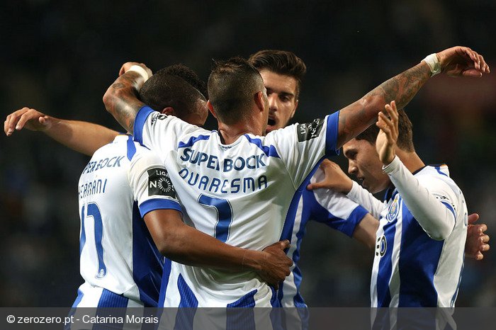 254374_galeria_fc_porto_v_estoril_liga_nos_j27_2014_15.jpg